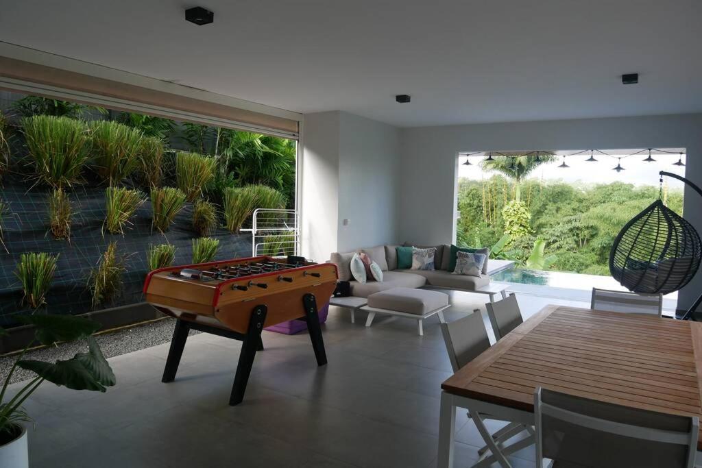 Villa Kumquat Avec Piscine Et Vue Sur Les Montagnes Petit-Bourg Exterior foto
